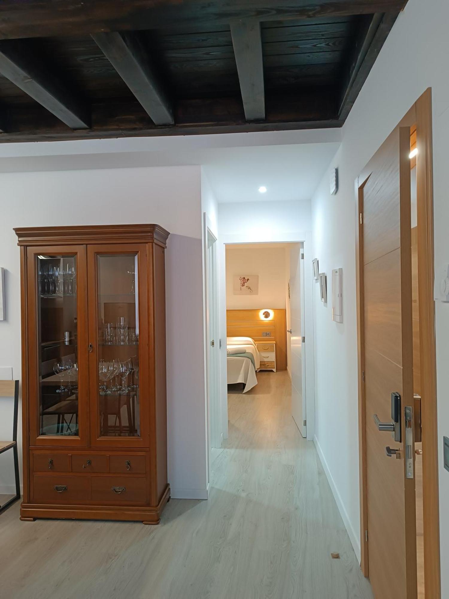 Apartamentos Turisticos Avila Puerta Del Puente 1-3 Dış mekan fotoğraf