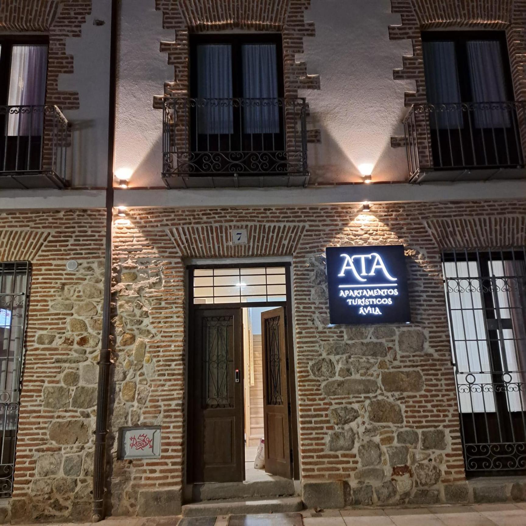 Apartamentos Turisticos Avila Puerta Del Puente 1-3 Dış mekan fotoğraf